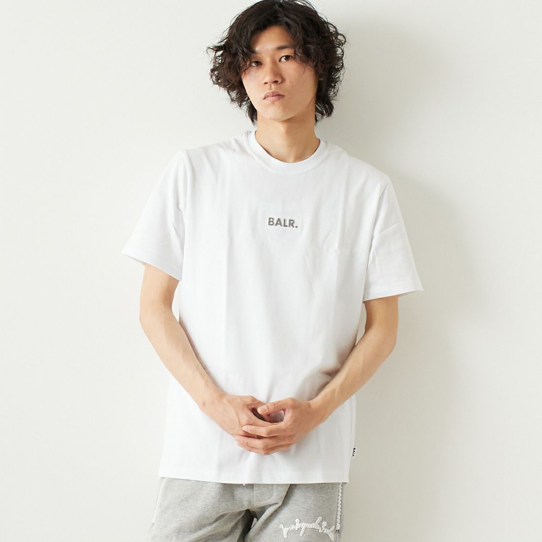 WHITE&&モデル身長：182cm 着用サイズ：L&&