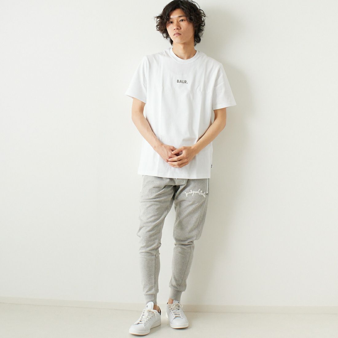 BALR. [ボーラー] ブラックレーベルクラシックストレートTシャツ [B10003] WHITE &&モデル身長：182cm 着用サイズ：L&&