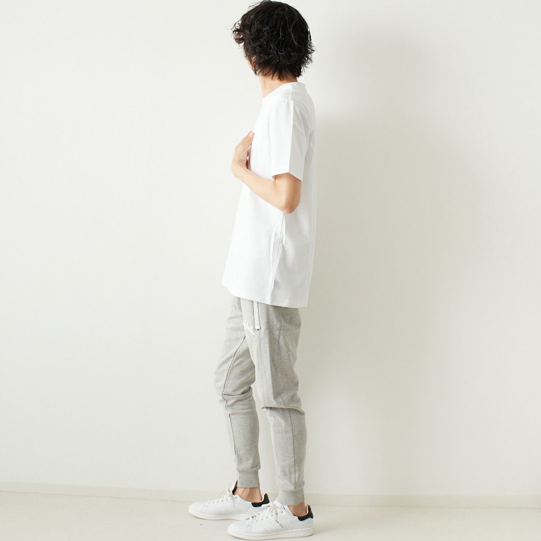 BALR. [ボーラー] ブラックレーベルクラシックストレートTシャツ [B10003] WHITE &&モデル身長：182cm 着用サイズ：L&&