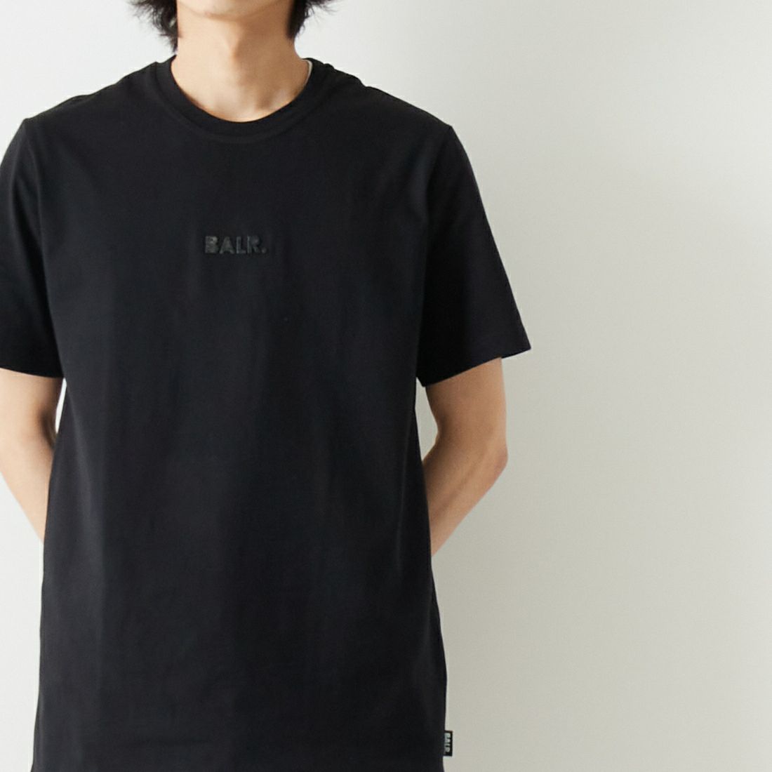BALR. [ボーラー] ブラックレーベルクラシックストレートTシャツ [B10003] BLACK &&モデル身長：182cm 着用サイズ：L&&