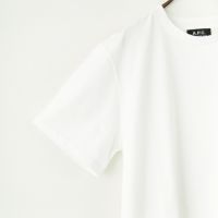 新品 A.P.C. ロゴ刺繍T シャツ ホワイト M A.P.C. [アー・ペー・セー] 別注 ロゴ刺繍Tシャツ [BRODE-LOGO