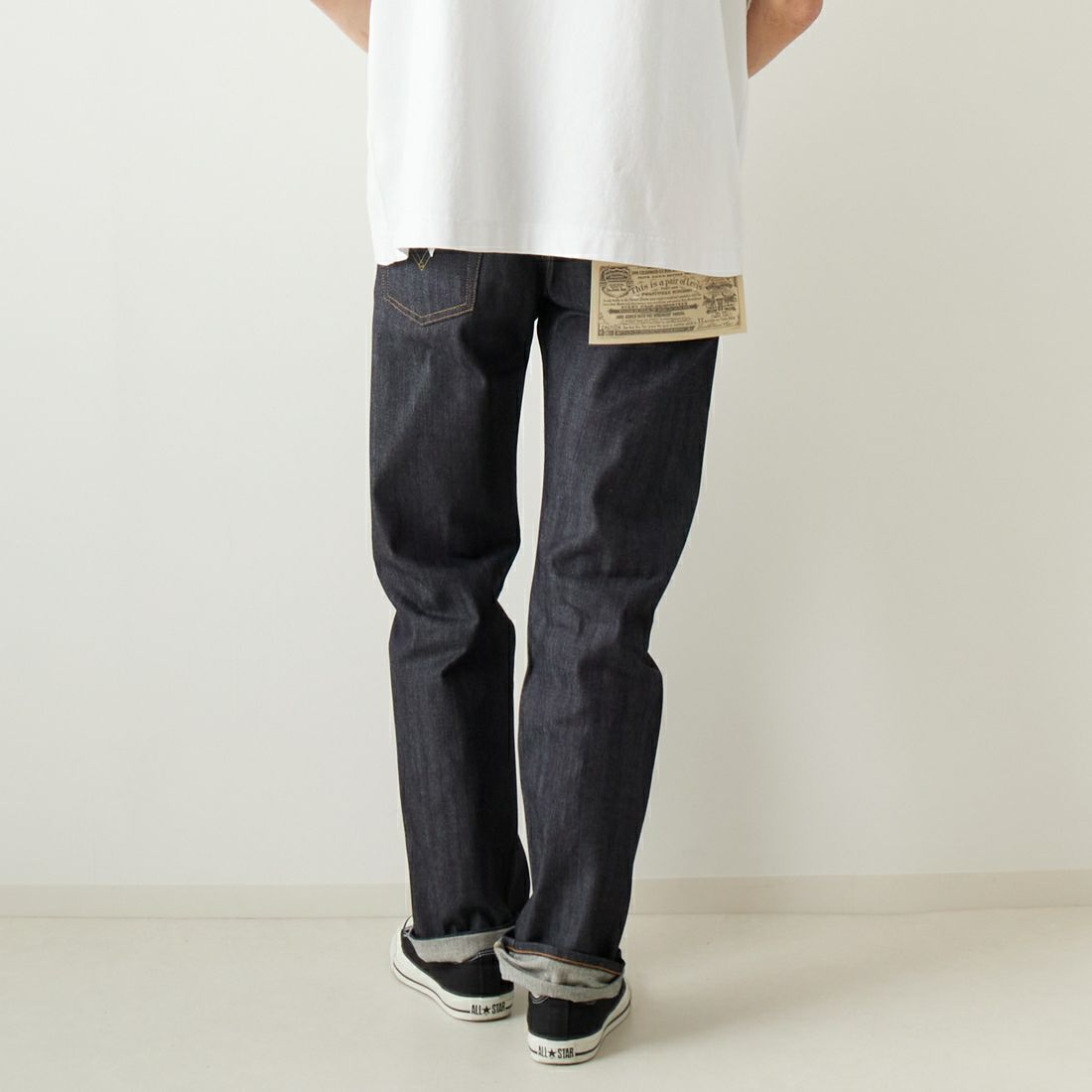 LEVIS Vintage Clothing [リーバイス ヴィンテージ クロージング] 1947年モデル501 [47501-02] 24 RIGID &&モデル身長：182cm 着用サイズ：30&&