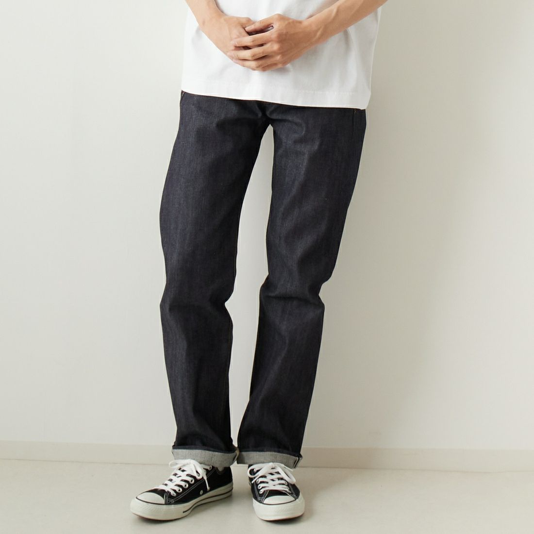 LEVIS Vintage Clothing [リーバイス ヴィンテージ クロージング] 1947年モデル501 [47501-02] 24 RIGID &&モデル身長：182cm 着用サイズ：30&&