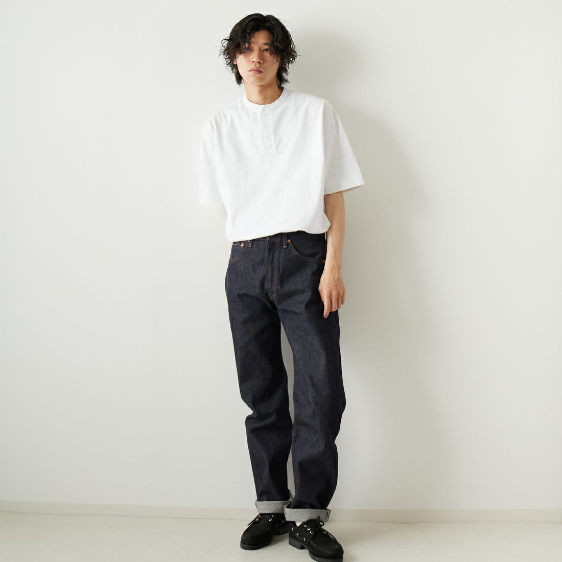 LEVIS Vintage Clothing [リーバイス ヴィンテージ クロージング] 1955モデル 501 [50155-00] 79 RIGID &&モデル身長：182cm 着用サイズ：30&&