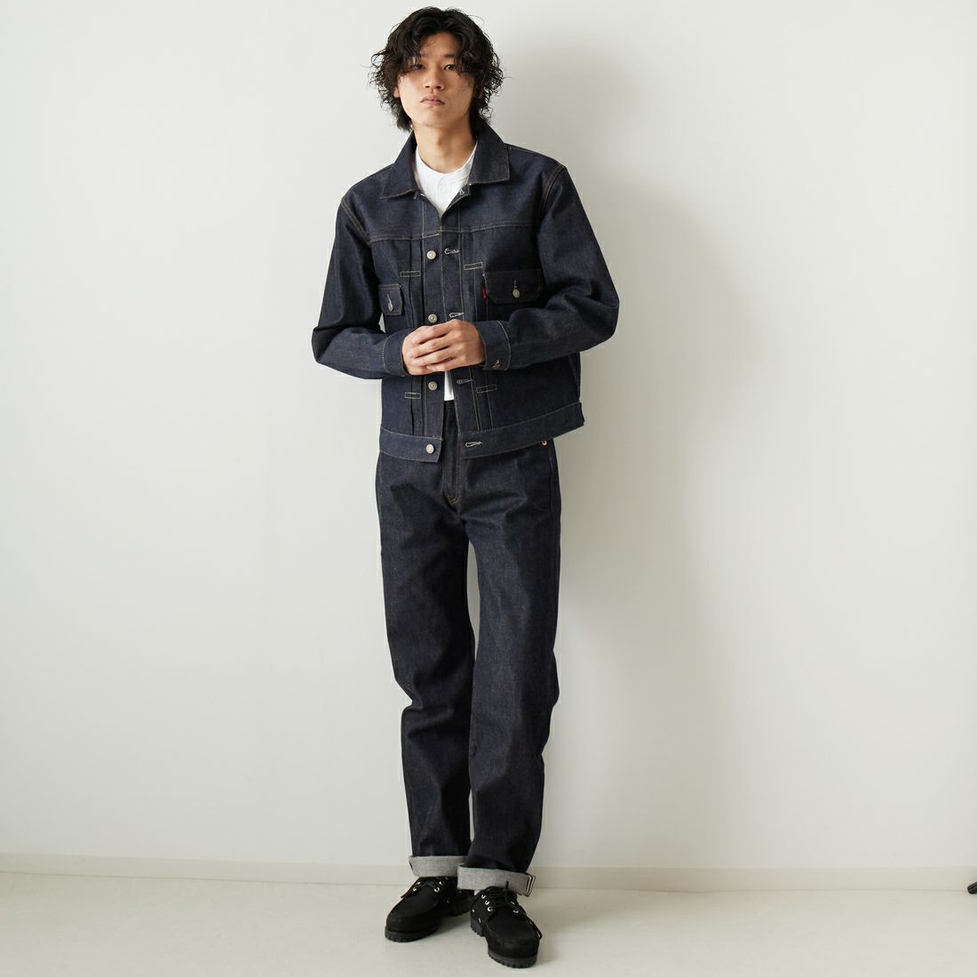 LEVIS Vintage Clothing [リーバイス ヴィンテージ クロージング] 1955モデル 501 [50155-00] 79 RIGID &&モデル身長：182cm 着用サイズ：30&&