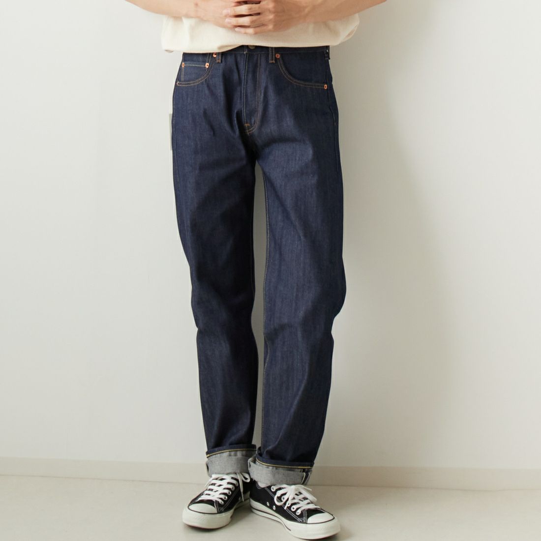 LEVIS Vintage Clothing [リーバイス ヴィンテージ クロージング] 1966モデル 501 [66501-01] 46 RIGID &&モデル身長：182cm 着用サイズ：31&&