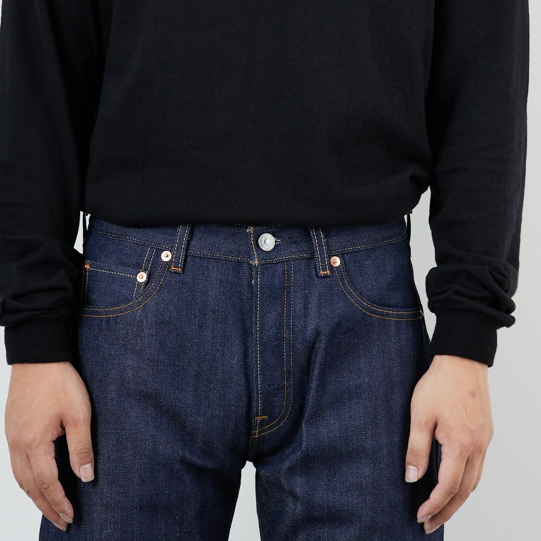 LEVIS Vintage Clothing [リーバイス ヴィンテージ クロージング] 1966モデル 501 [66501-01] 46 RIGID &&モデル身長：179cm 着用サイズ：30&&