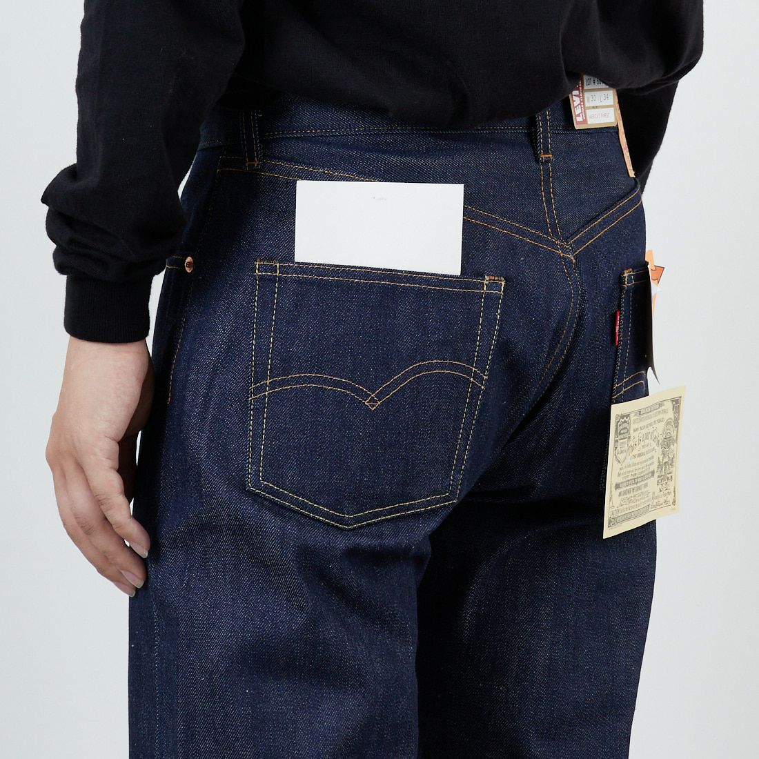 LEVIS Vintage Clothing [リーバイス ヴィンテージ クロージング] 1966モデル 501 [66501-01] 46 RIGID &&モデル身長：179cm 着用サイズ：30&&