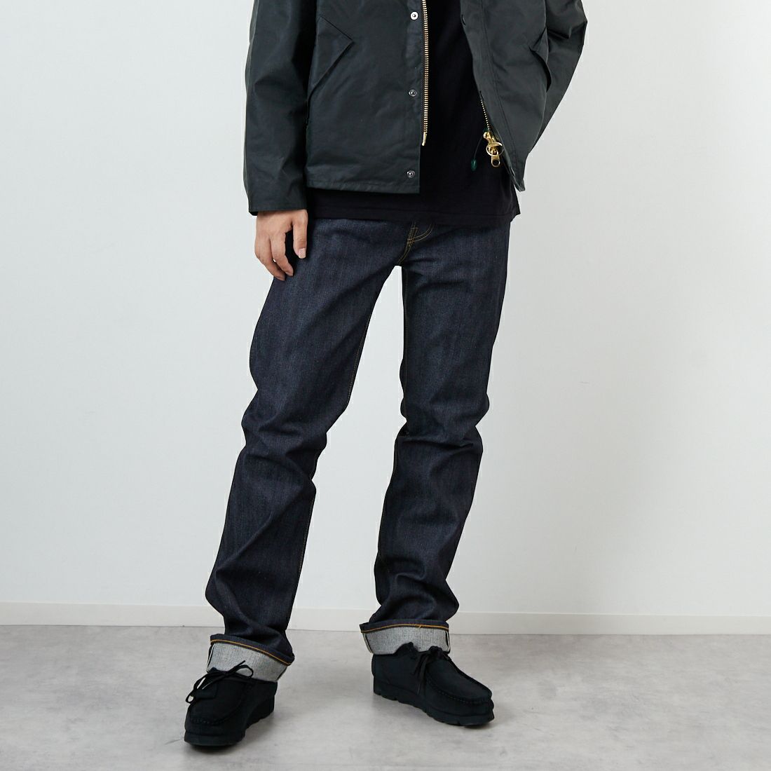LEVIS Vintage Clothing [リーバイス ヴィンテージ クロージング] 1944モデル 501 [44501-00] 88 RIGID &&モデル身長：179cm 着用サイズ：32&&
