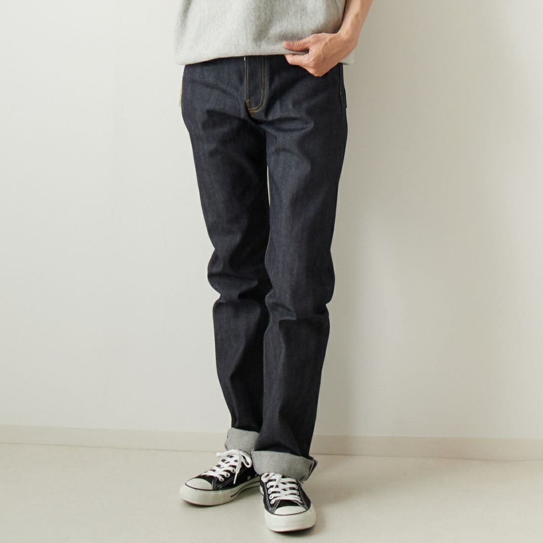 LEVIS Vintage Clothing [リーバイス ヴィンテージ クロージング] 1944モデル 501 [44501-00] 88 RIGID &&モデル身長：182cm 着用サイズ：30&&