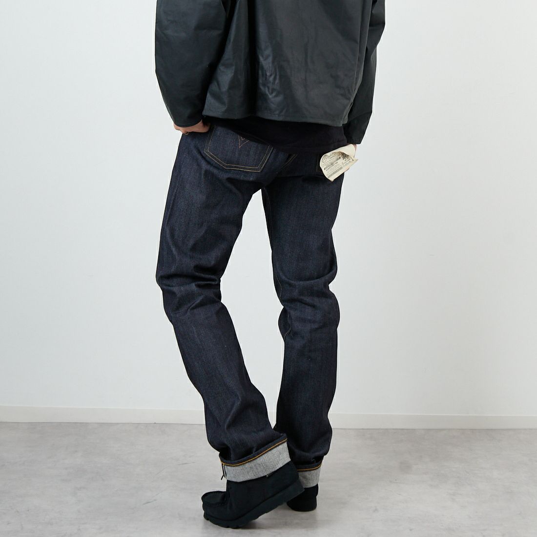 LEVIS Vintage Clothing [リーバイス ヴィンテージ クロージング] 1944モデル 501 [44501-00] 88 RIGID &&モデル身長：179cm 着用サイズ：32&&