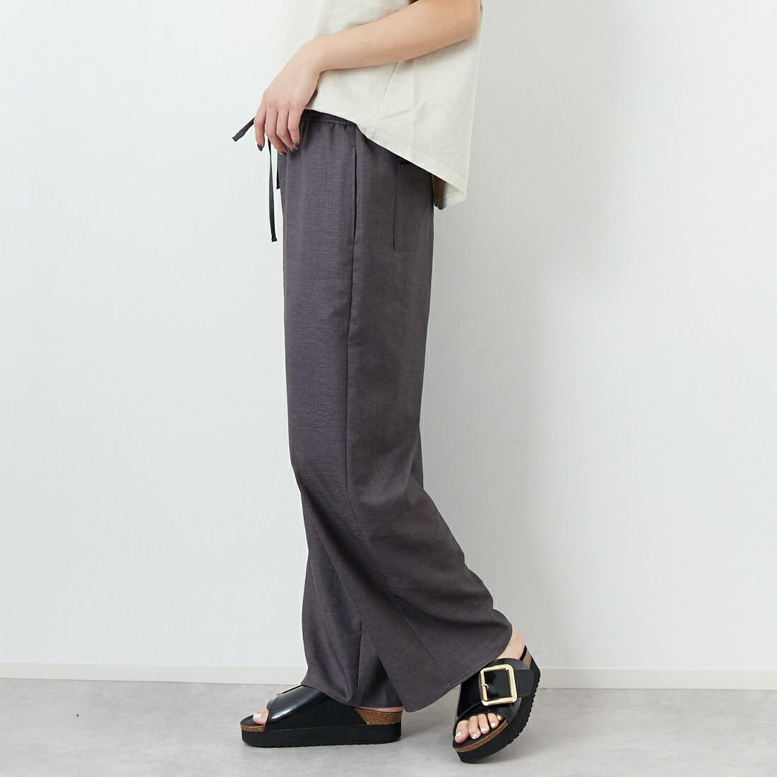 Jeans Factory Clothes [ジーンズファクトリークローズ] 杢調タンブラーツイルワイドパンツ [J-4402] 030 ﾁｬｺｰﾙ &&モデル身長：167cm 着用サイズ：38&&