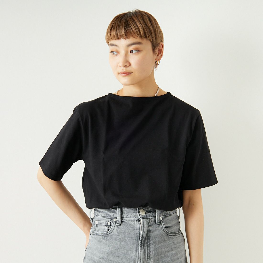 ST.JAMES [セントジェームス] ピリアックソリッドTシャツ [PIRIAC-SD] NOIR &&モデル身長：160cm 着用サイズ：1&&