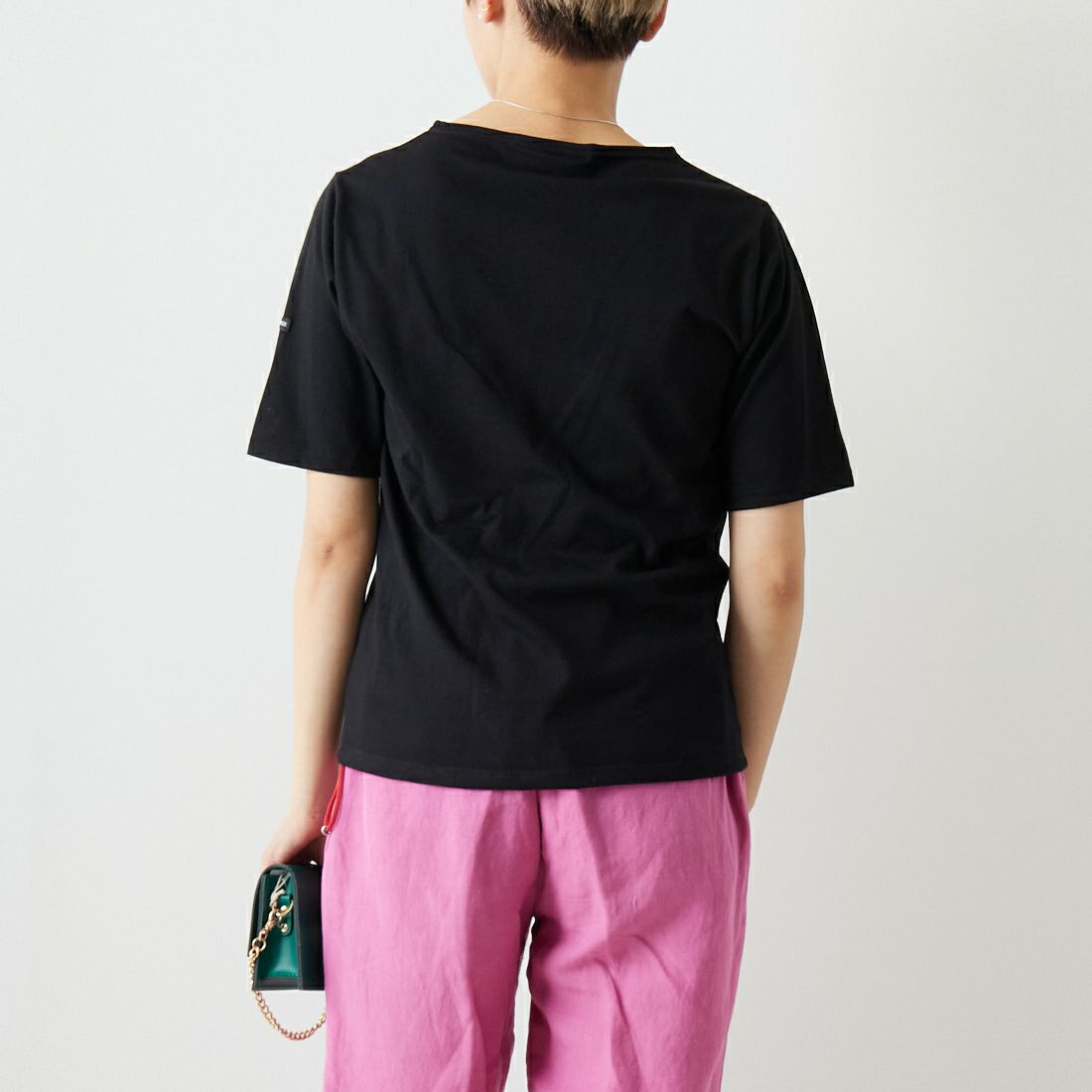 ST.JAMES [セントジェームス] ピリアックソリッドTシャツ [PIRIAC-SD] NOIR &&モデル身長：160cm 着用サイズ：1&&