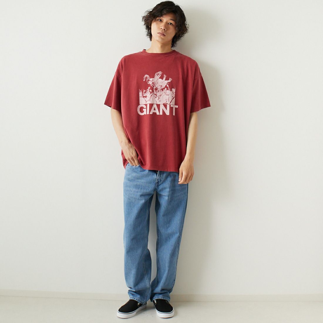 REMI RELIEF [レミレリーフ] 別注 20天竺プリントTシャツ GIANT [RN24329271-JF] RED &&モデル身長：182cm 着用サイズ：M&&