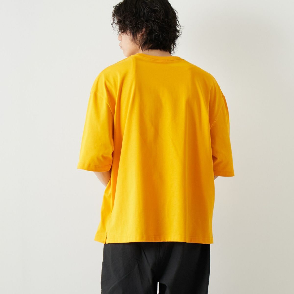 ChahChah [チャーチャー] ハンドパッチワークTシャツ [CC-23SS-C02] SUNSET ORG &&モデル身長：182cm 着用サイズ：L&&