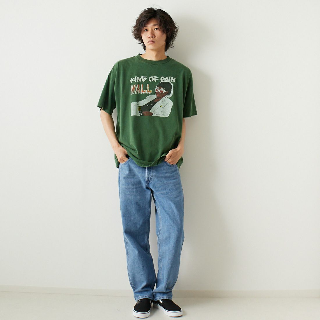 REMI RELIEF [レミレリーフ] 別注 20天竺プリントTシャツ KING [RN24329277-JF] GRN &&モデル身長：182cm 着用サイズ：M&&