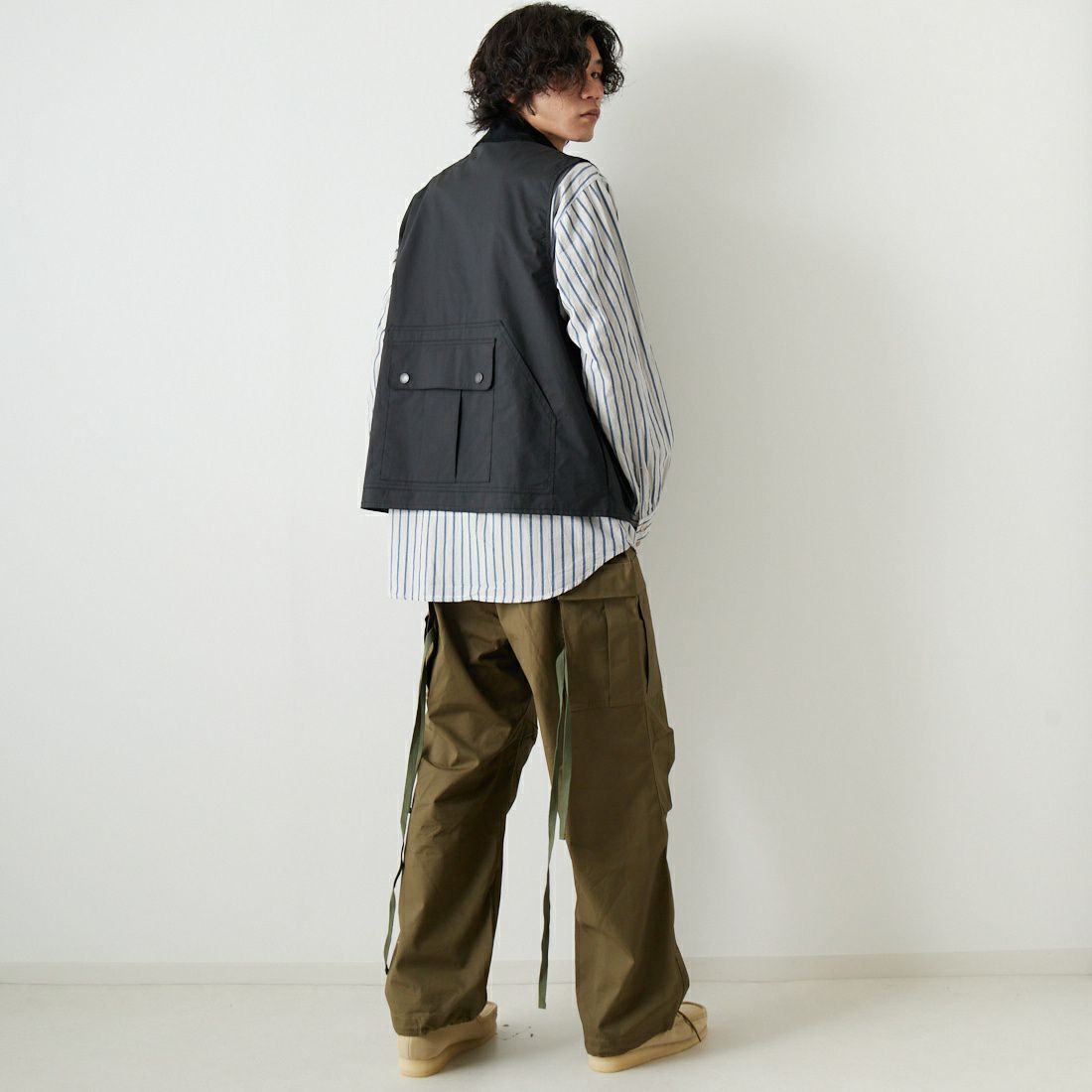 Barbour [バブアー] LAKELAND フィッシングベスト [231MGIGO01] 20 BLACK &&モデル身長：182cm 着用サイズ：40&&