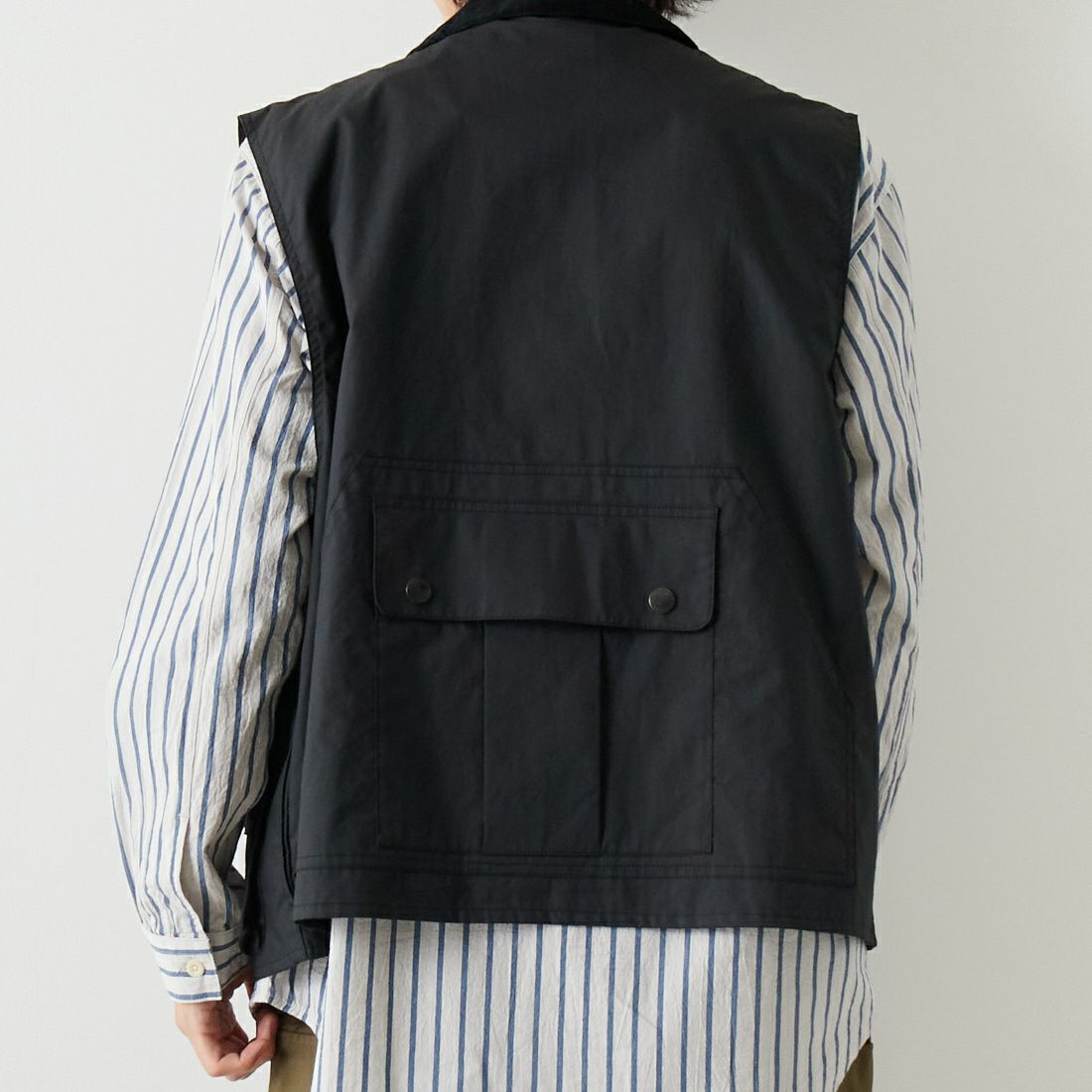 Barbour [バブアー] LAKELAND フィッシングベスト [231MGIGO01] 20 BLACK &&モデル身長：182cm 着用サイズ：40&&