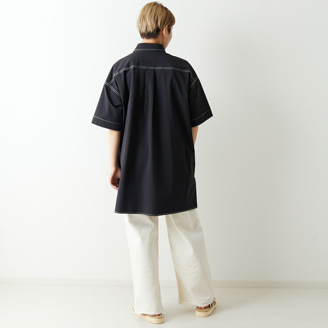 UNIVERSAL OVERALL [ユニバーサルオーバーオール] 別注 MAKINO ガーデナーシャツジャケット [U2312806IN-JF] BLACK &&モデル身長：160cm 着用サイズ：F&&