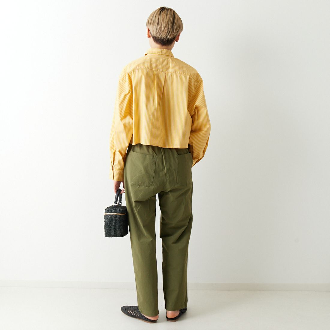 UNIVERSAL OVERALL [ユニバーサルオーバーオール] 別注 MAKINO ガーデナーパンツ [U2313606IN-JF] OLIVE &&モデル身長：160cm 着用サイズ：S&&