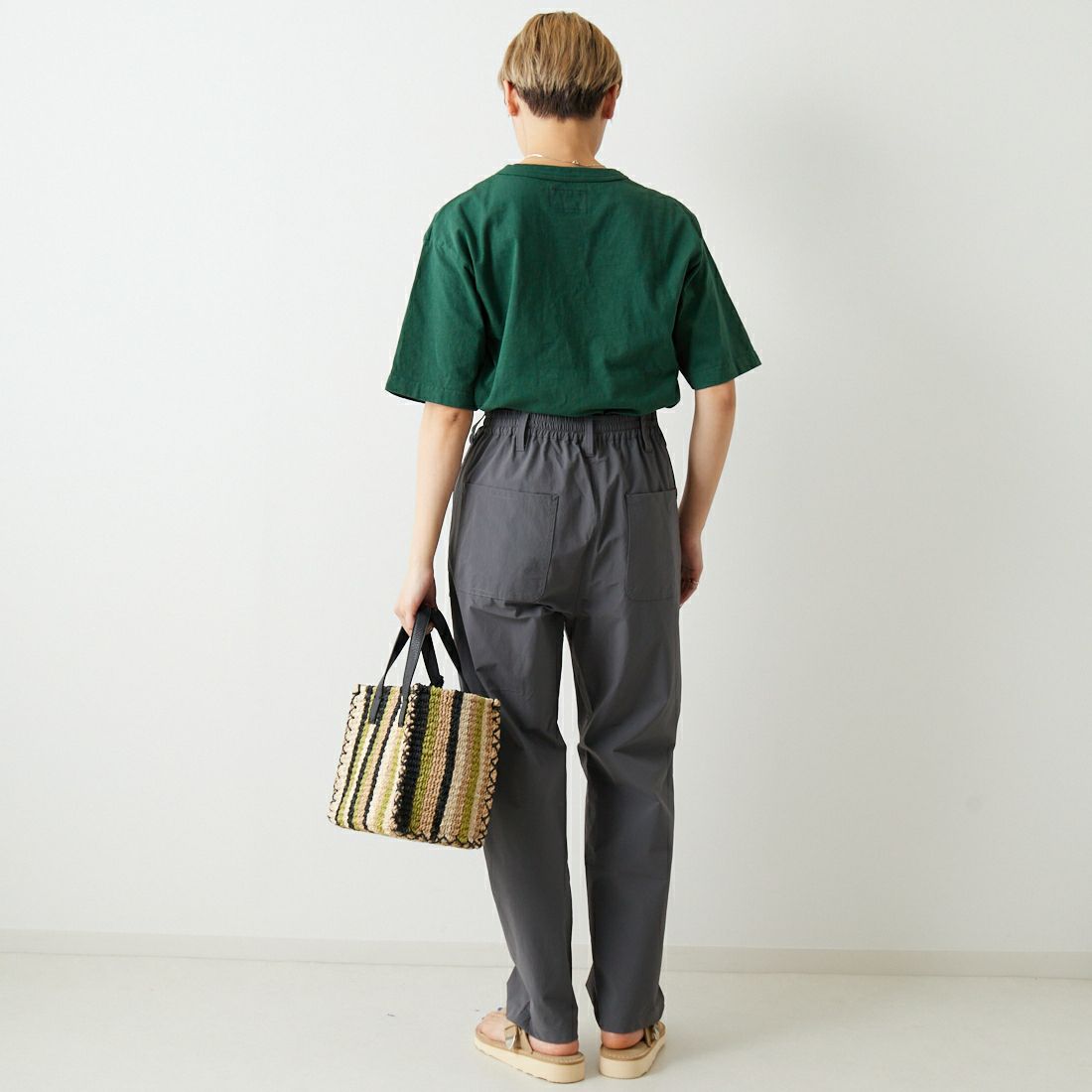 UNIVERSAL OVERALL [ユニバーサルオーバーオール] 別注 MAKINO ガーデナーパンツ [U2313606IN-JF] CHARCOAL &&モデル身長：160cm 着用サイズ：S&&