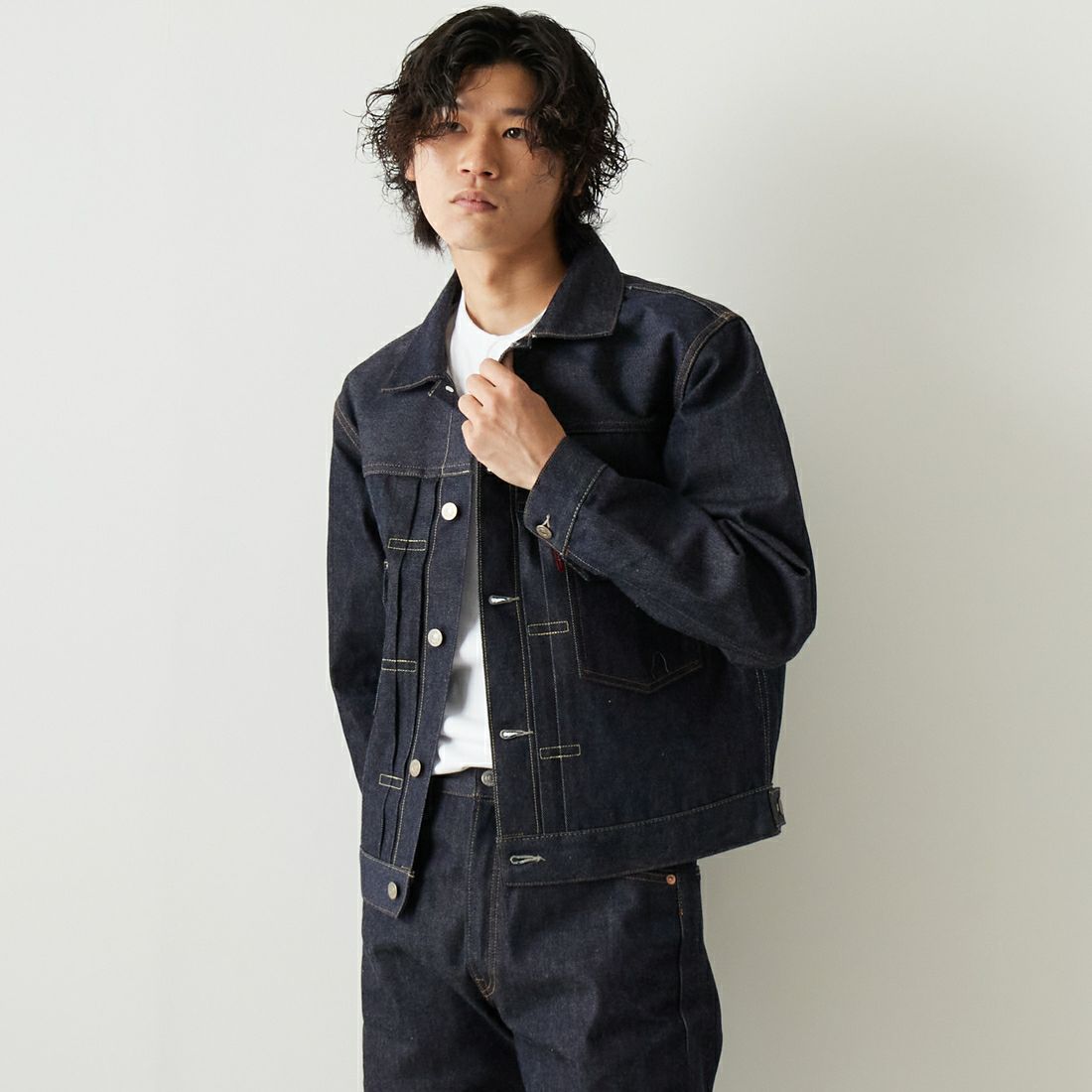 LEVIS Vintage Clothing [リーバイス ヴィンテージ クロージング] 1953モデルTYPE2デニムジャケット [70507-00] 66 RIGID &&モデル身長：182cm 着用サイズ：M&&