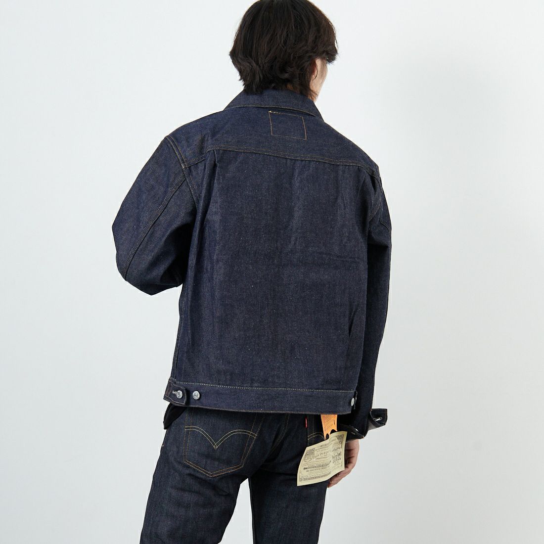 LEVIS Vintage Clothing [リーバイス ヴィンテージ クロージング] 1953モデルTYPE2デニムジャケット [70507-00] 66 RIGID &&モデル身長：182cm 着用サイズ：M&&