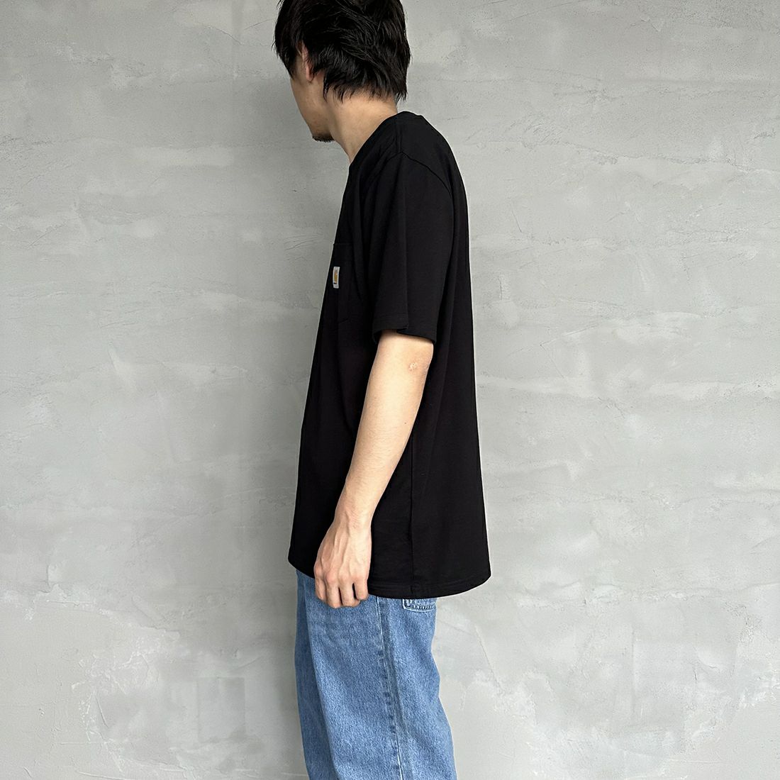 carhartt WIP [カーハートダブリューアイピー] ショートスリーブポケットTシャツ [I030434] BLACK &&モデル身長：173cm 着用サイズ：L&&