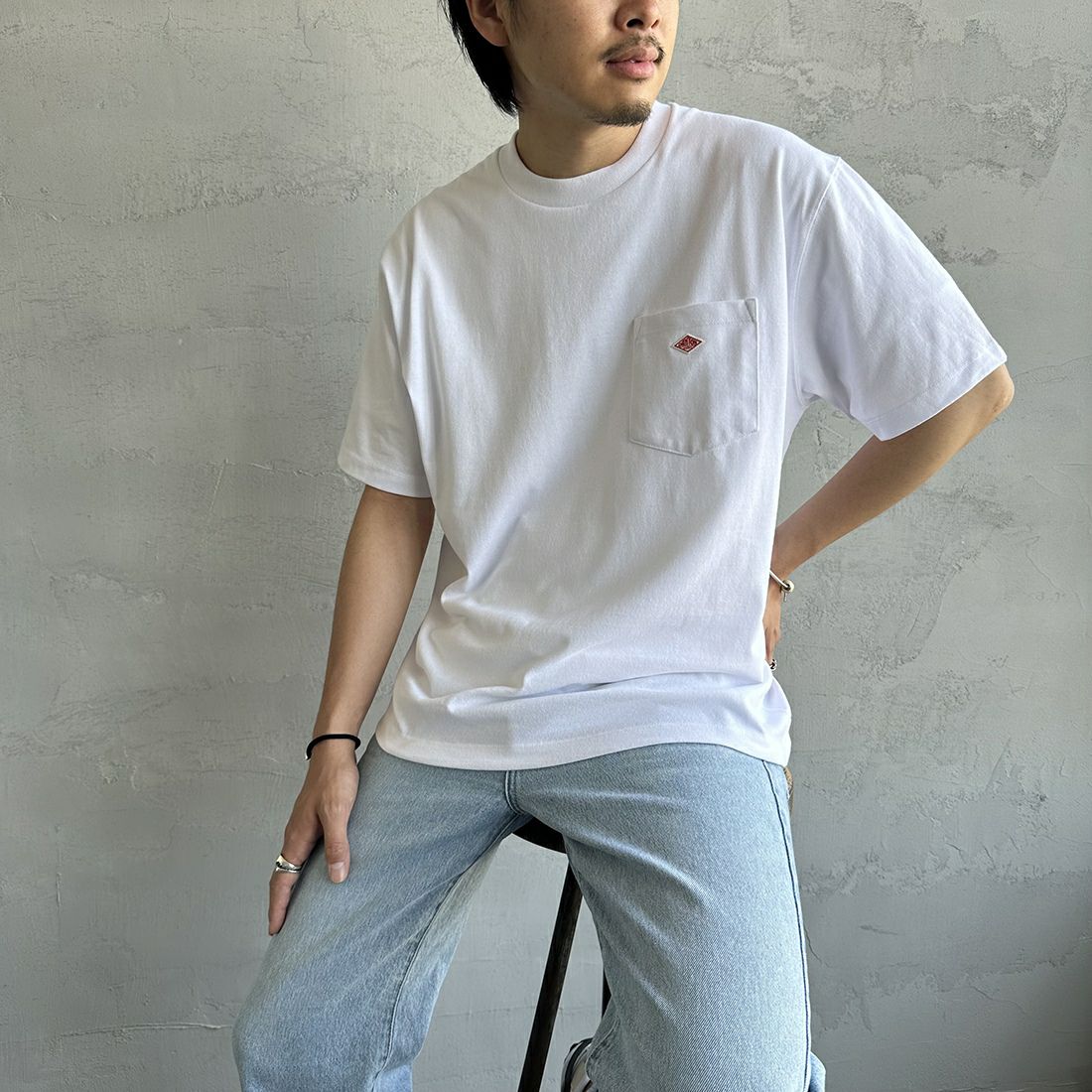 DANTON [ダントン] 半袖ポケットTシャツ [DT-C0198TCB] WHITE &&モデル身長：173cm 着用サイズ：XL&&