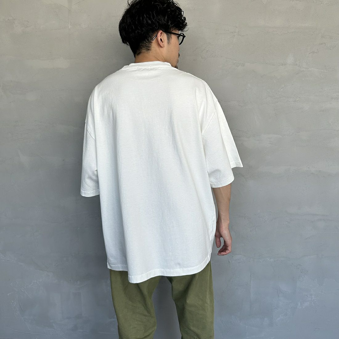 THE FOX [ザフォックス] 別注 ワンポイントロゴTシャツ [PN23S015-JF] WHITE &&モデル身長：168cm 着用サイズ：L&&