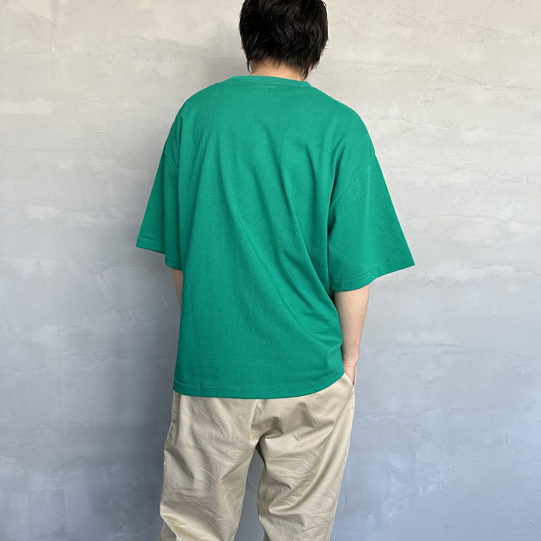 THE FOX [ザフォックス] 別注 ワンポイントロゴTシャツ [PN23S015-JF] GREEN &&モデル身長：173cm 着用サイズ：M&&