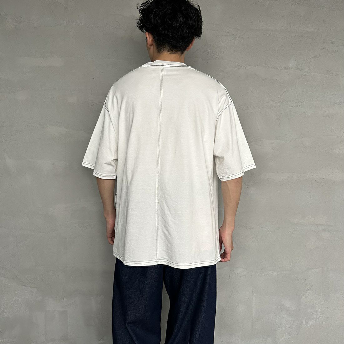 SMITH'S [スミス] 別注 ペインターポケットTシャツ [3275-2251-JF] 09 WHITE &&モデル身長：168cm 着用サイズ：M&&