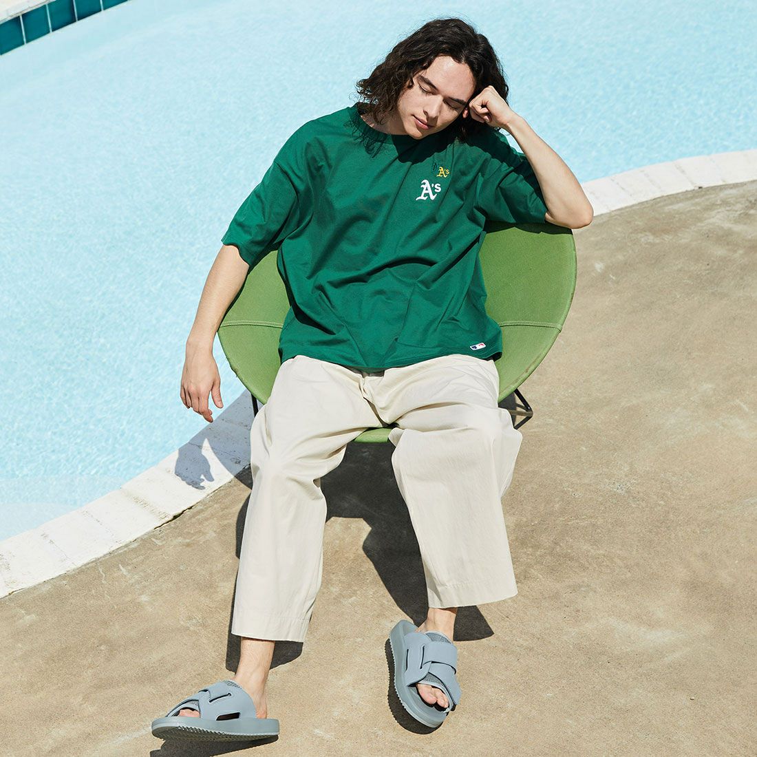 Fanatics [ファナティクス] 別注 MLB 3連ワンポイントロゴ刺繍 ショートスリーブTシャツ [ML0123SS0014-JF] AS GREEN&&モデル身長：175cm 着用サイズ：L&&