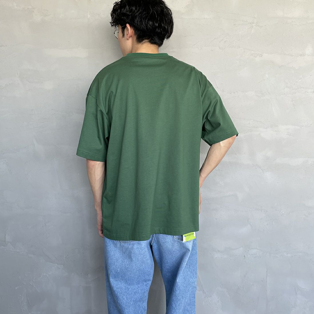Fanatics [ファナティクス] 別注 MLB 3連ワンポイントロゴ刺繍 ショートスリーブTシャツ [ML0123SS0014-JF] AS GREEN&&モデル身長：168cm 着用サイズ：L&&