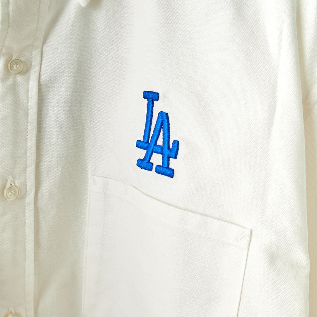 Fanatics [ファナティクス] 別注 MLB ワンポイント刺繍ロゴ ボタンダウンシャツ [ML2123SS0011-JF] LA WHITE