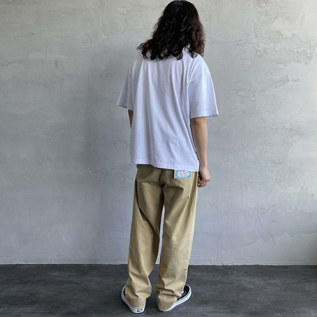 Fanatics [ファナティクス] 別注 MLB 3連ワンポイントロゴ刺繍 ショートスリーブTシャツ [ML0123SS0015-JF] SD WHITE&&モデル身長：173cm 着用サイズ：L&&