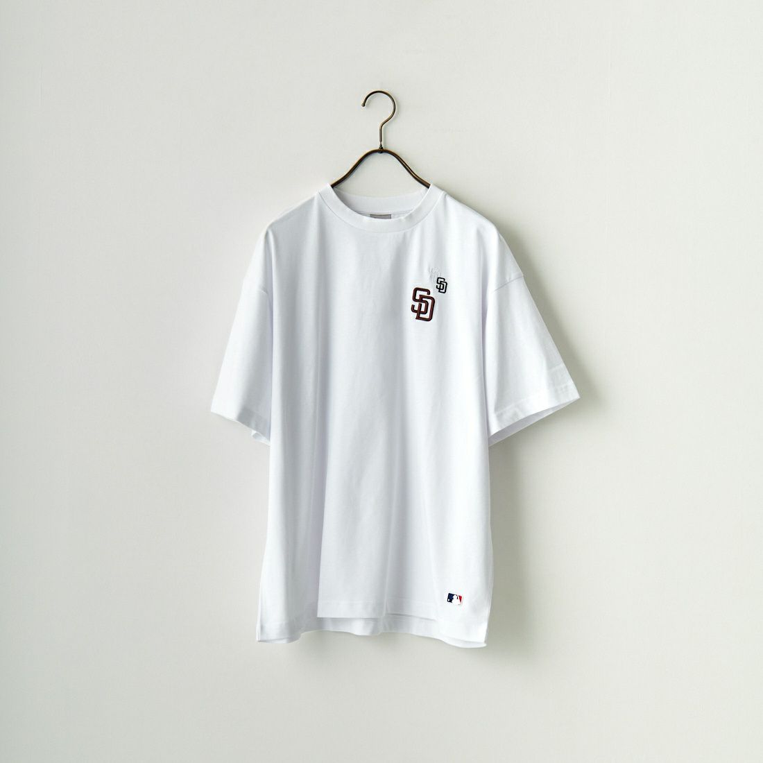 Fanatics [ファナティクス] 別注 MLB 3連ワンポイントロゴ刺繍 ショートスリーブTシャツ [ML0123SS0015-JF] SD WHITE