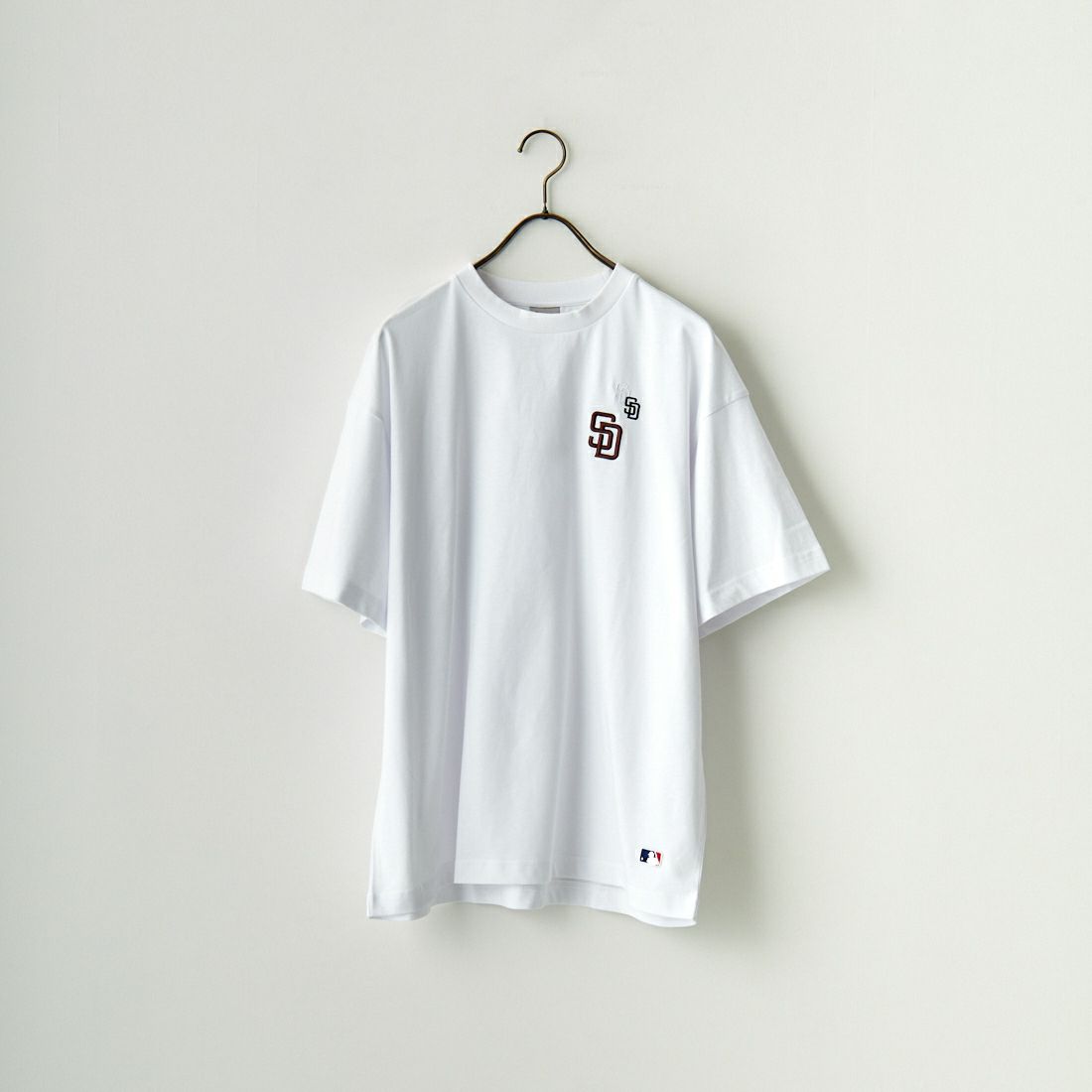 Fanatics [ファナティクス] 別注 MLB 3連ワンポイントロゴ刺繍 ショートスリーブTシャツ [ML0123SS0015-JF] SD WHITE