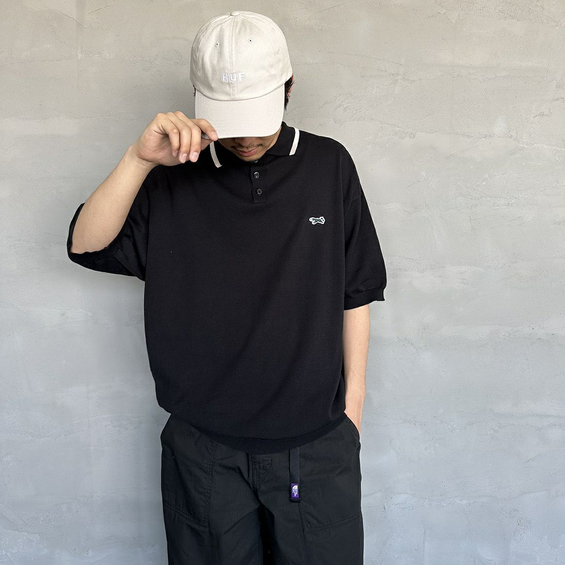 THE FOX [ザフォックス] 別注 ラインポロシャツ [PN23S014-JF] BLACK &&モデル身長：173cm 着用サイズ：L&&