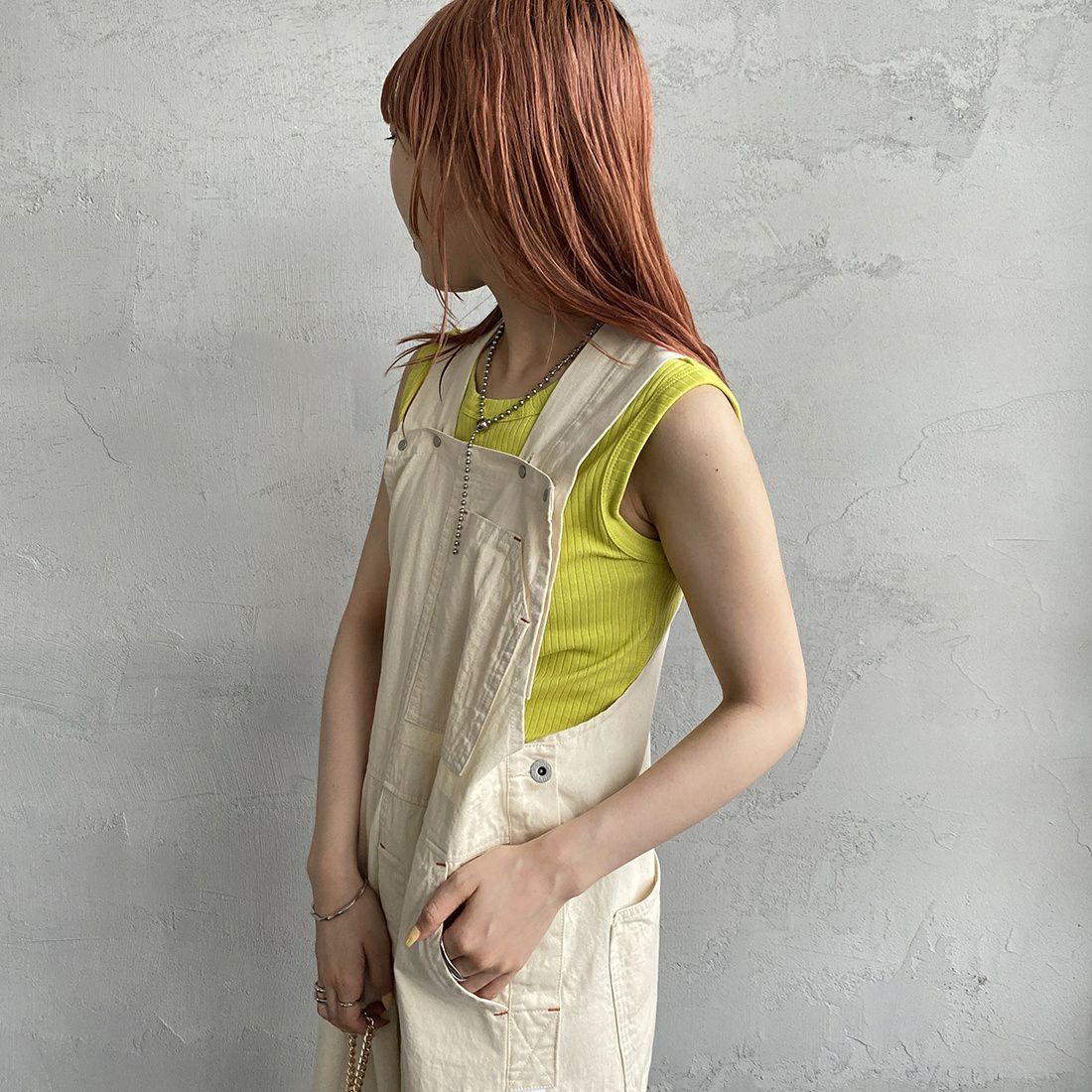 Noir Fabrik [ヌワールファブリック] ノースリーブ リブカットソー [JFS-C053] 54 LIME &&モデル身長：156cm 着用サイズ：F&&