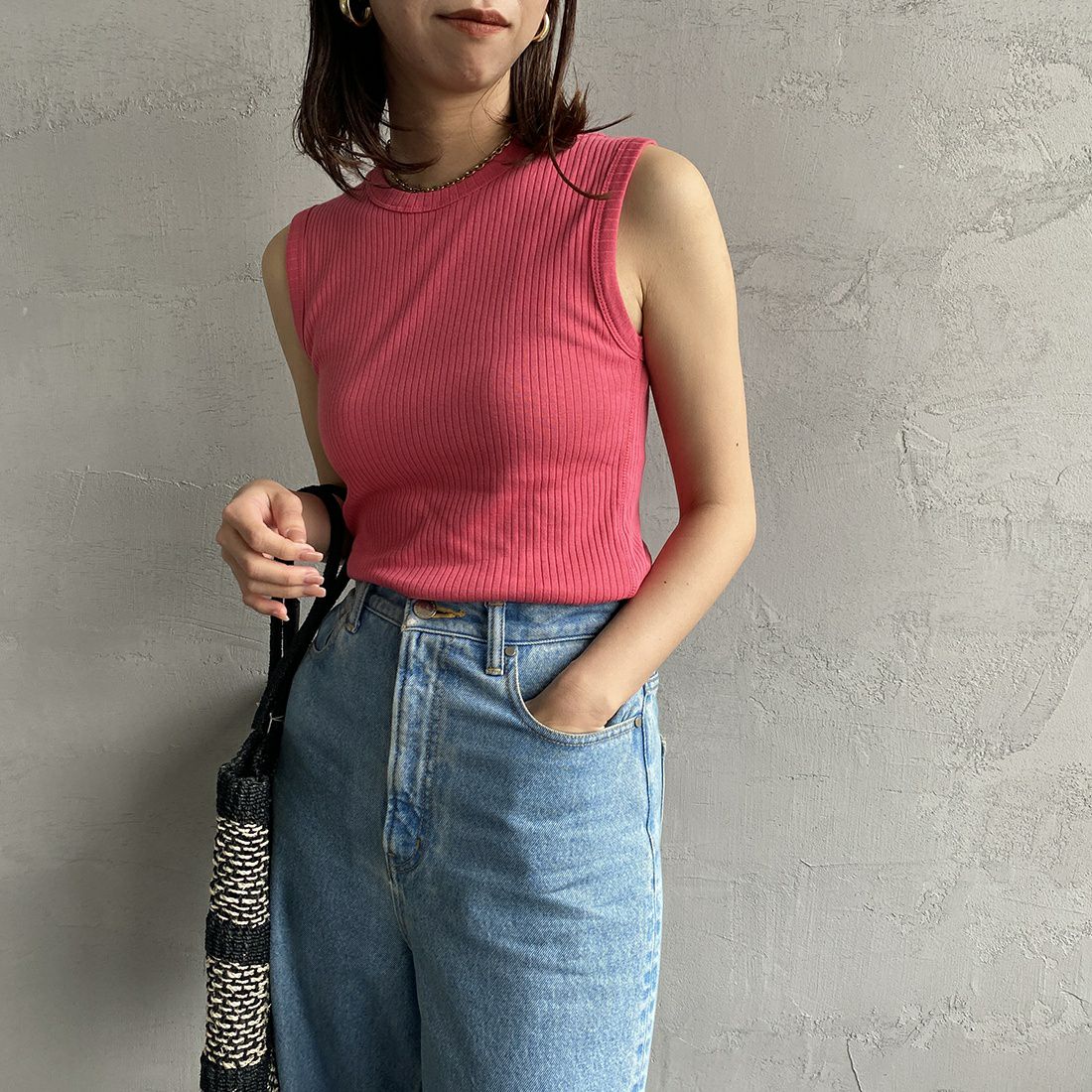 Noir Fabrik [ヌワールファブリック] ノースリーブ リブカットソー [JFS-C053] 32 PINK &&モデル身長：163cm 着用サイズ：F&&