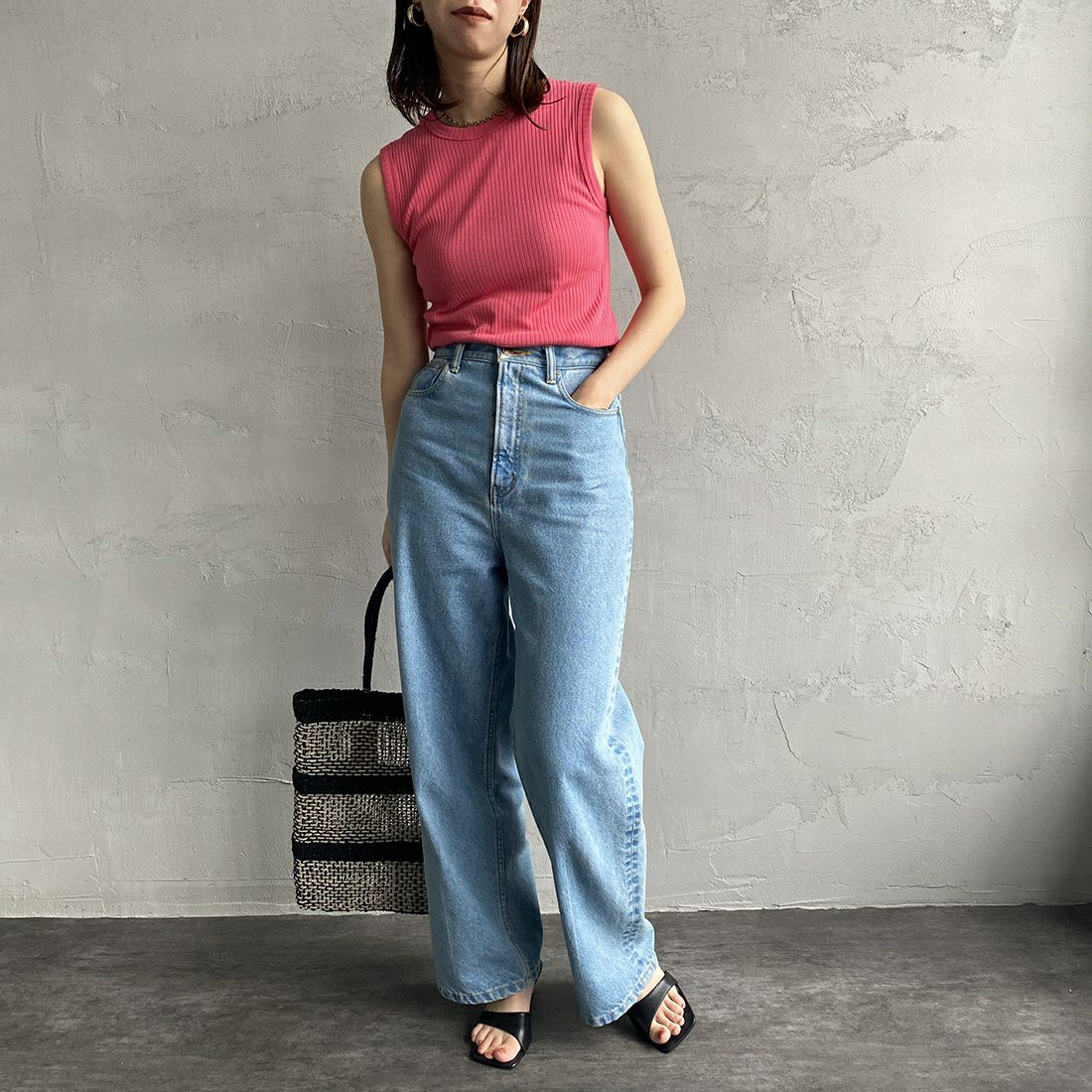 Noir Fabrik [ヌワールファブリック] ノースリーブ リブカットソー [JFS-C053] 32 PINK &&モデル身長：163cm 着用サイズ：F&&