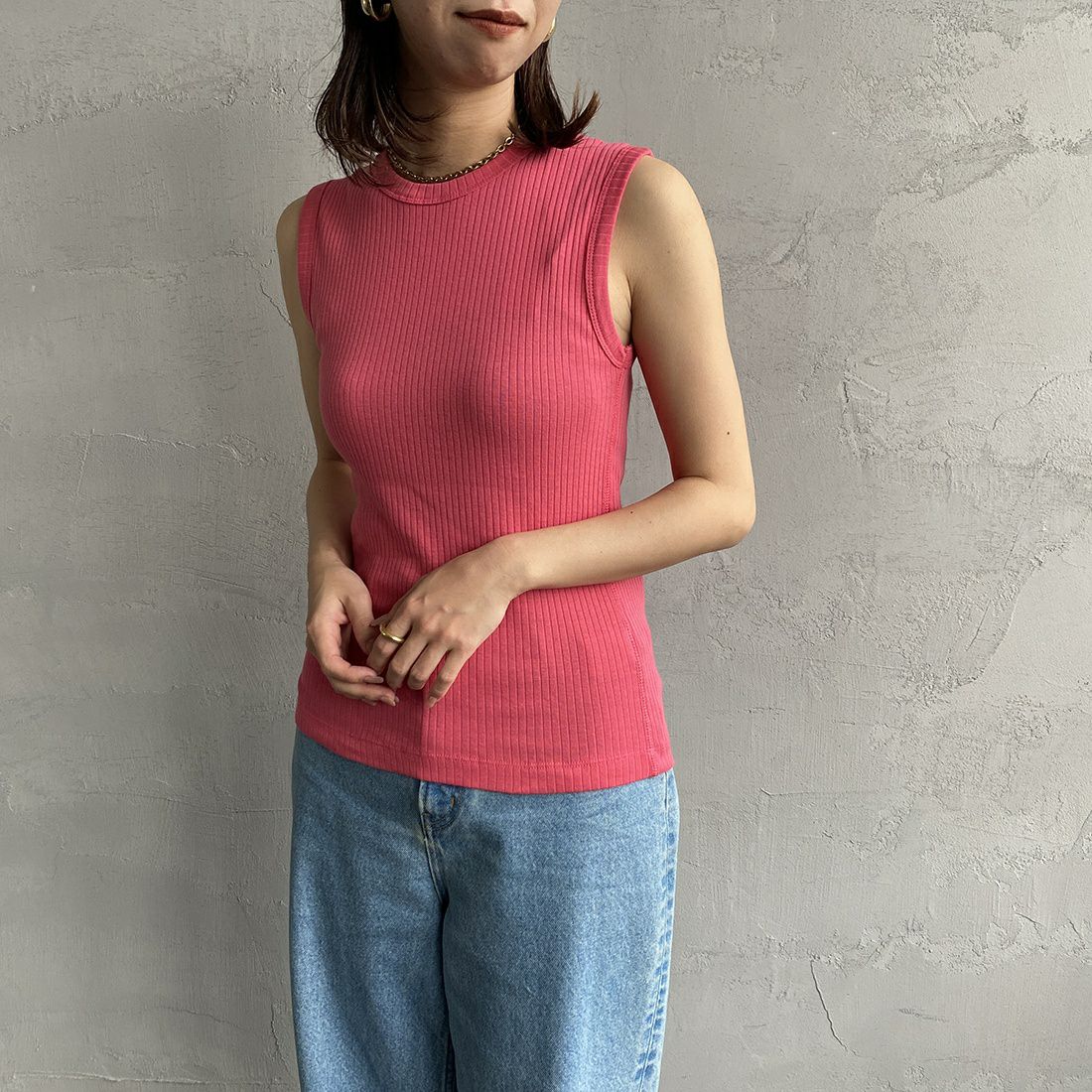 Noir Fabrik [ヌワールファブリック] ノースリーブ リブカットソー [JFS-C053] 32 PINK &&モデル身長：163cm 着用サイズ：F&&