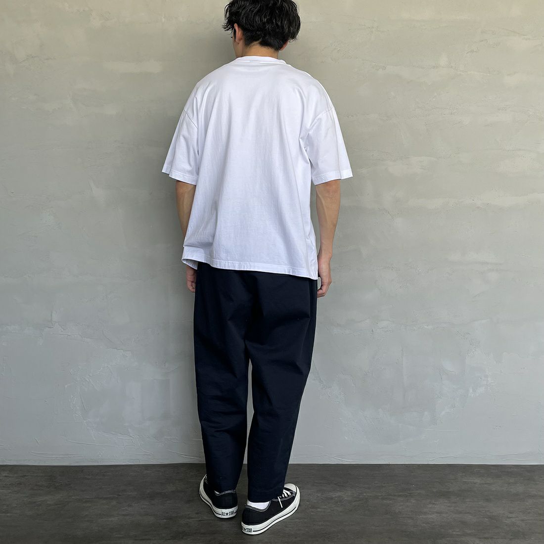 Fanatics [ファナティクス] 別注 MLB 3連ワンポイントロゴ刺繍 ショートスリーブTシャツ [ML0123SS0013-JF] LA WHITE &&モデル身長：168cm 着用サイズ：L&&