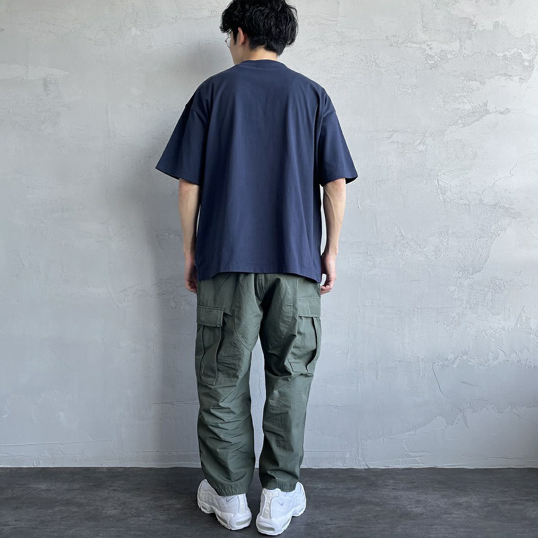 Fanatics [ファナティクス] 別注 MLB 3連ワンポイントロゴ刺繍 ショートスリーブTシャツ [ML0123SS0012-JF] NY NAVY &&モデル身長：168cm 着用サイズ：L&&