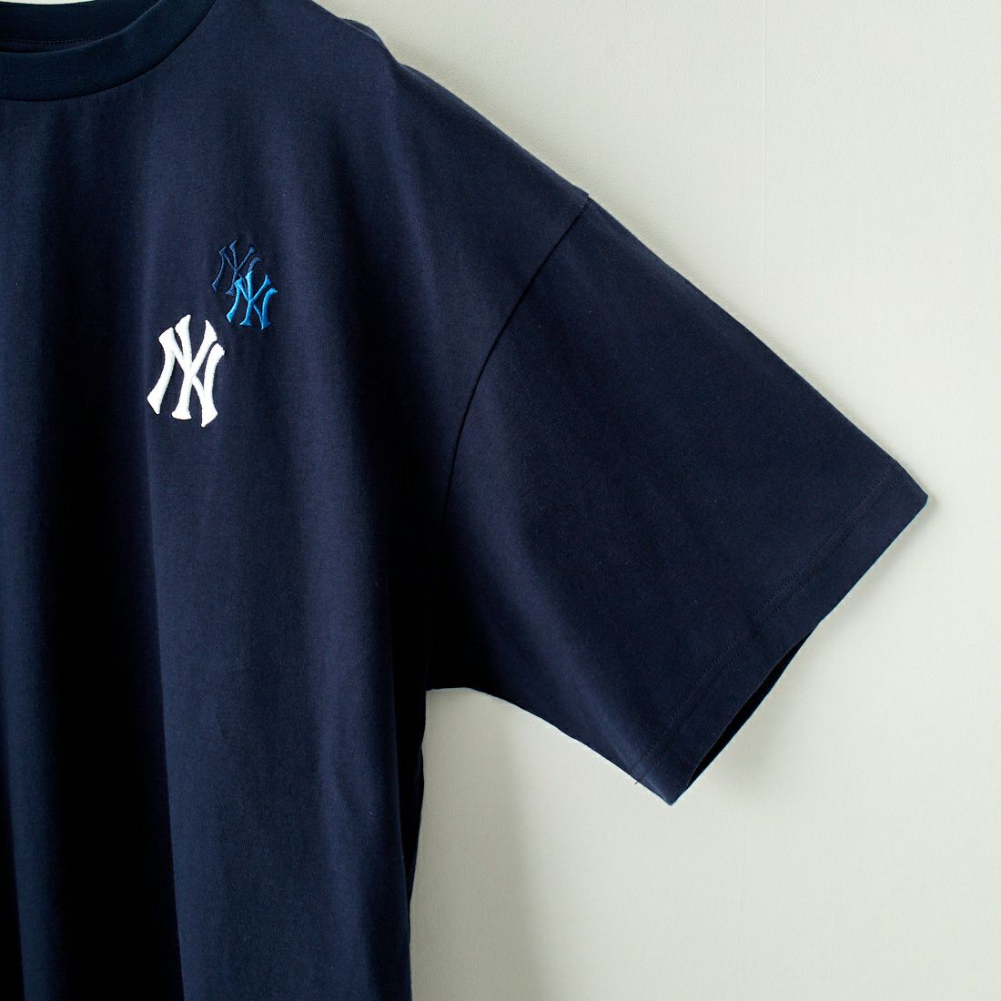 Fanatics [ファナティクス] 別注 MLB 3連ワンポイントロゴ刺繍 ショートスリーブTシャツ [ML0123SS0012-JF] NY NAVY