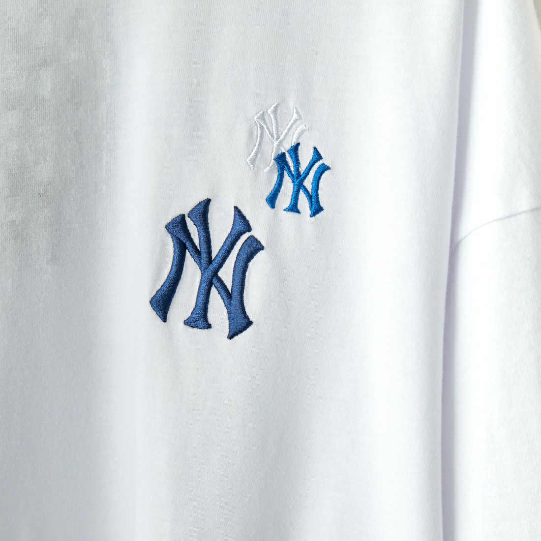 Fanatics [ファナティクス] 別注 MLB 3連ワンポイントロゴ刺繍 ショートスリーブTシャツ [ML0123SS0012-JF] NY WHITE