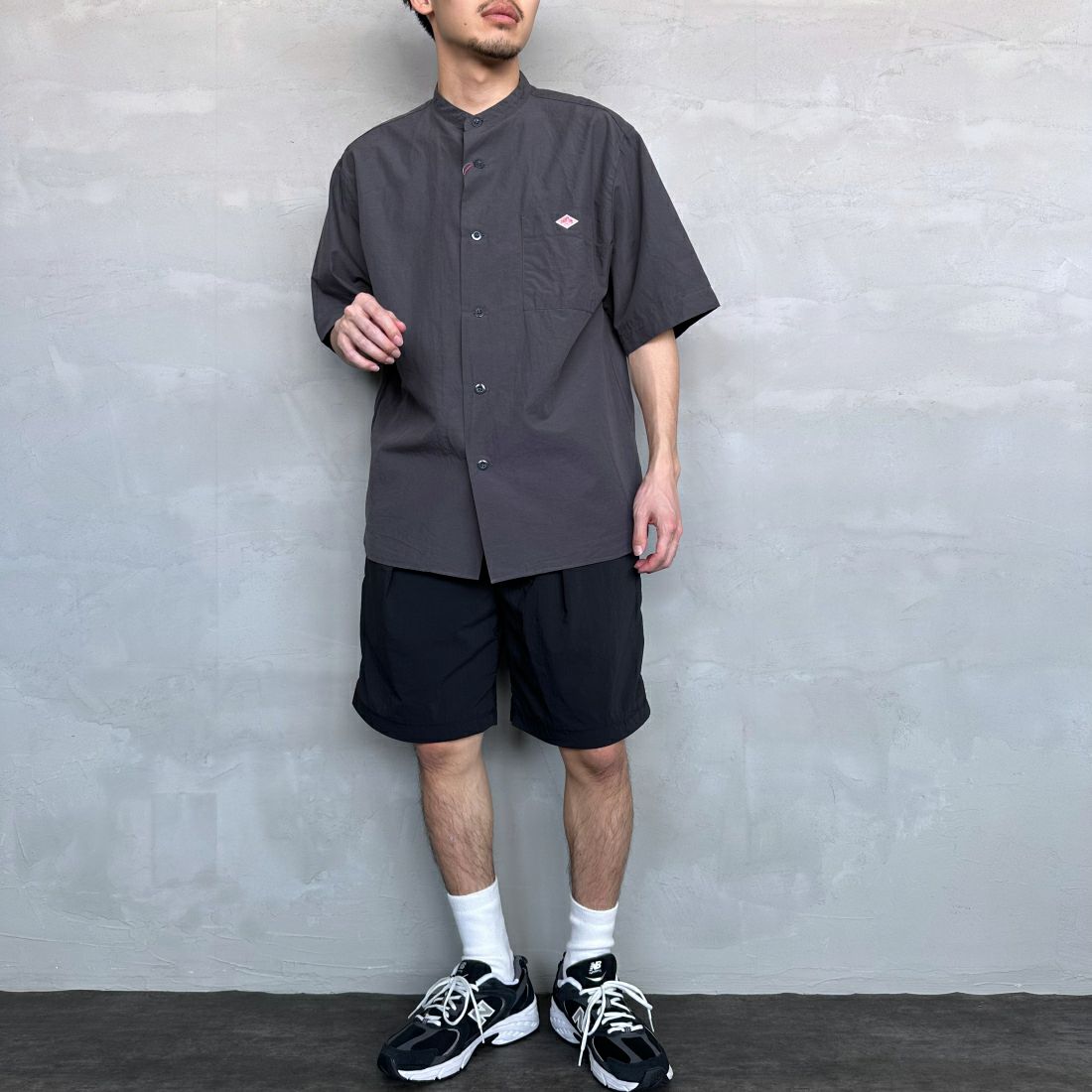 DANTON [ダントン] コットンリネン バンドカラーシャツ [JD-3788SCL] IVORY &&モデル身長：168cm 着用サイズ：42&&