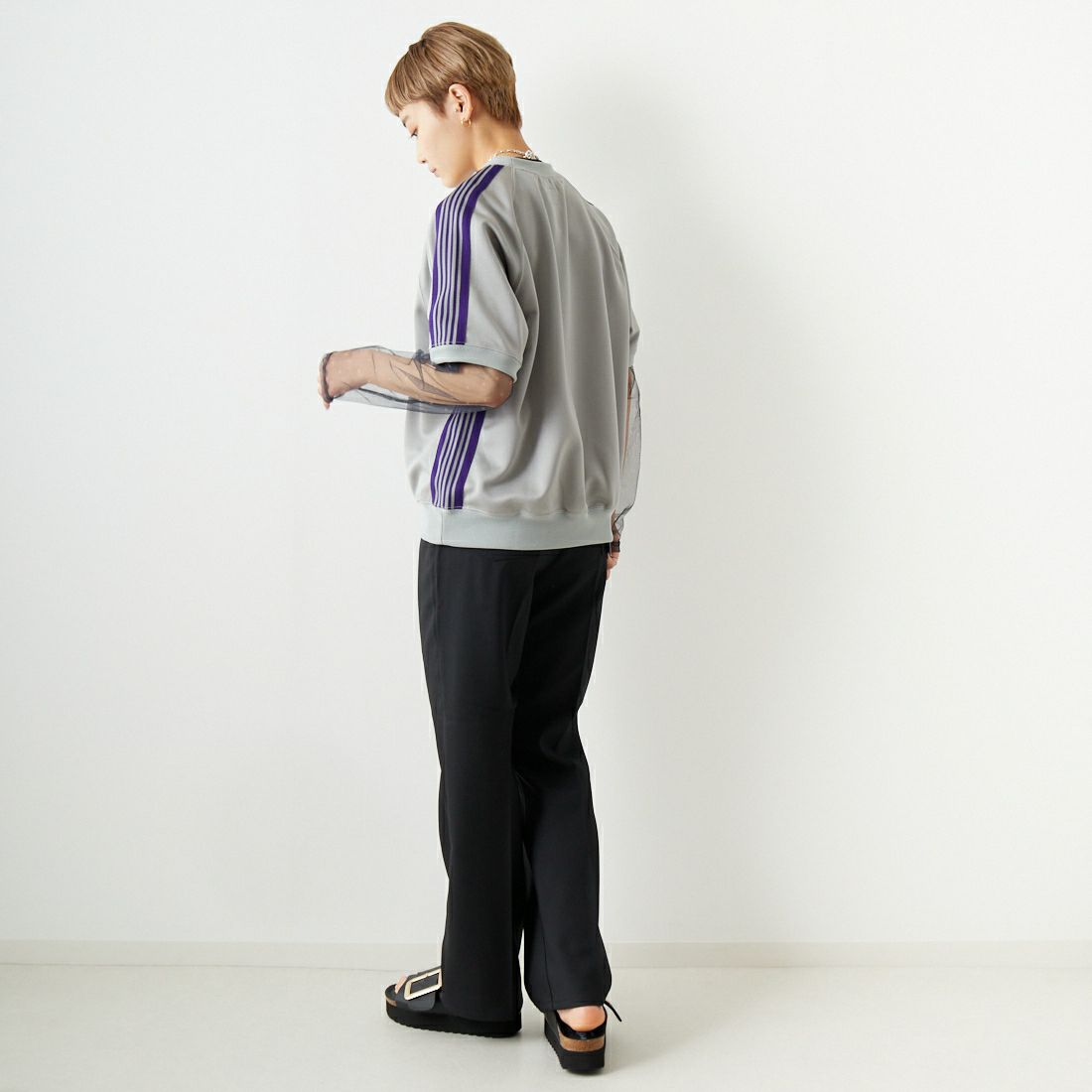 Needles [ニードルズ] 別注 ショートスリーブクルーネックトラックシャツ [MR558-JF] GREY&&モデル身長：160cm 着用サイズ：2&&
